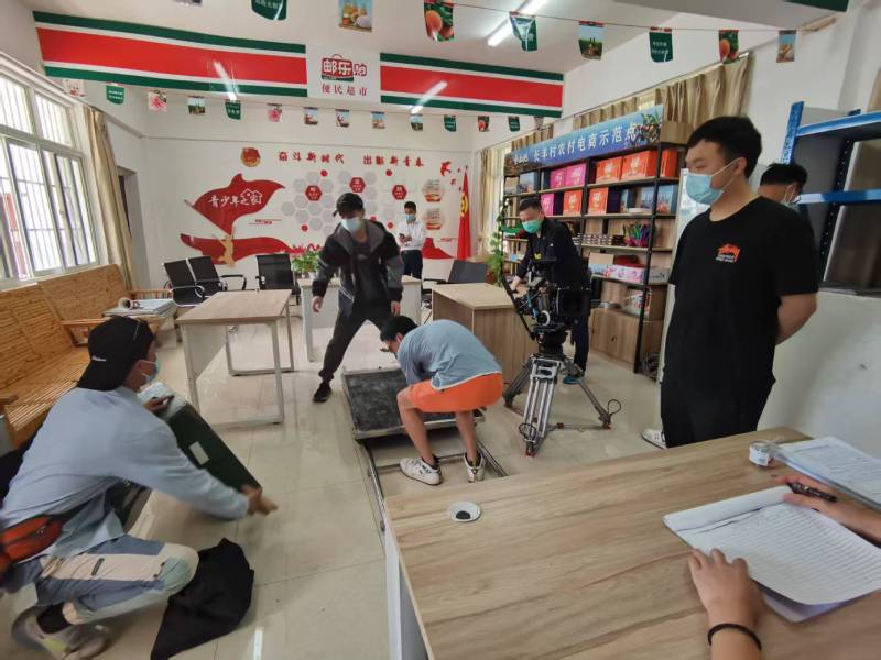 一支视频激活品牌生命力｜武乡县产品视频拍摄公司的创意魔法秀
